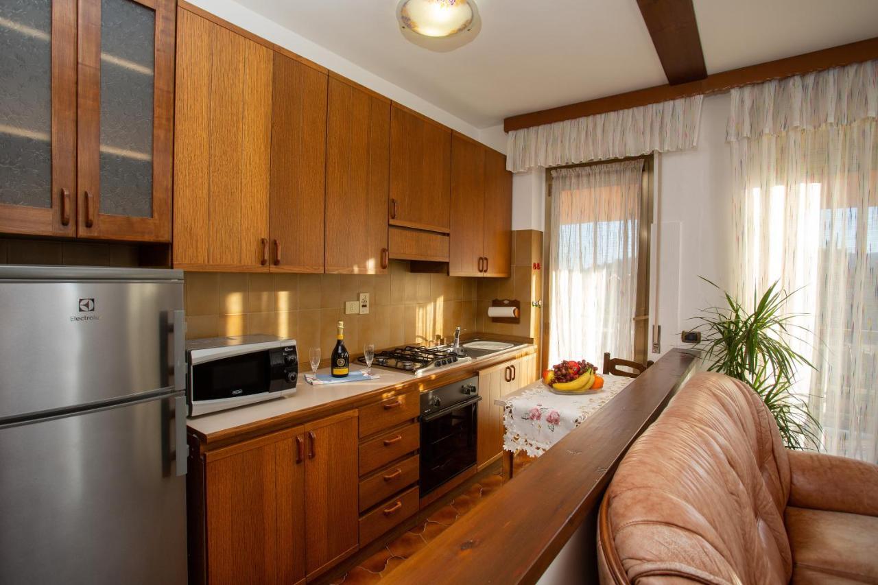 Casa Vacanze Heidi Vista Lago Verbania Eksteriør billede