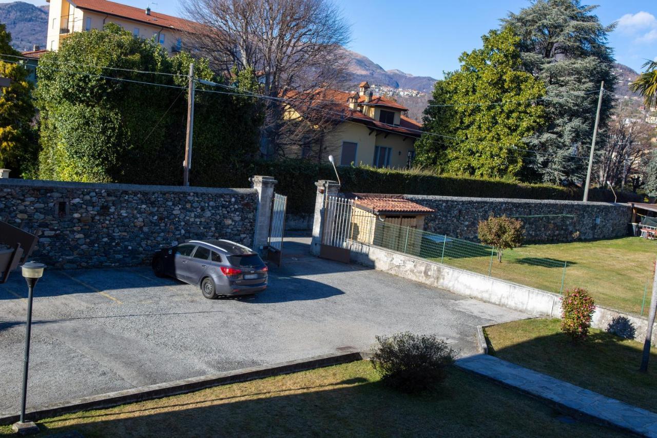 Casa Vacanze Heidi Vista Lago Verbania Eksteriør billede
